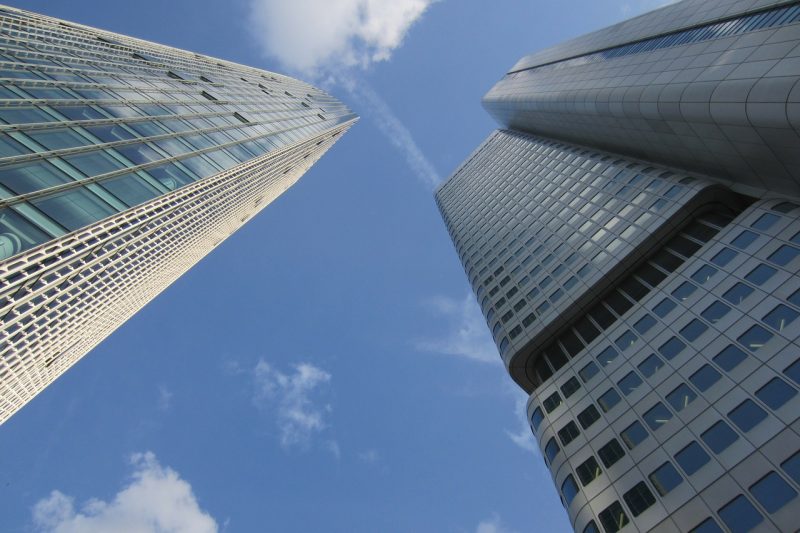 ECB chief says instant payments could break Visa/Mastercard duopoly